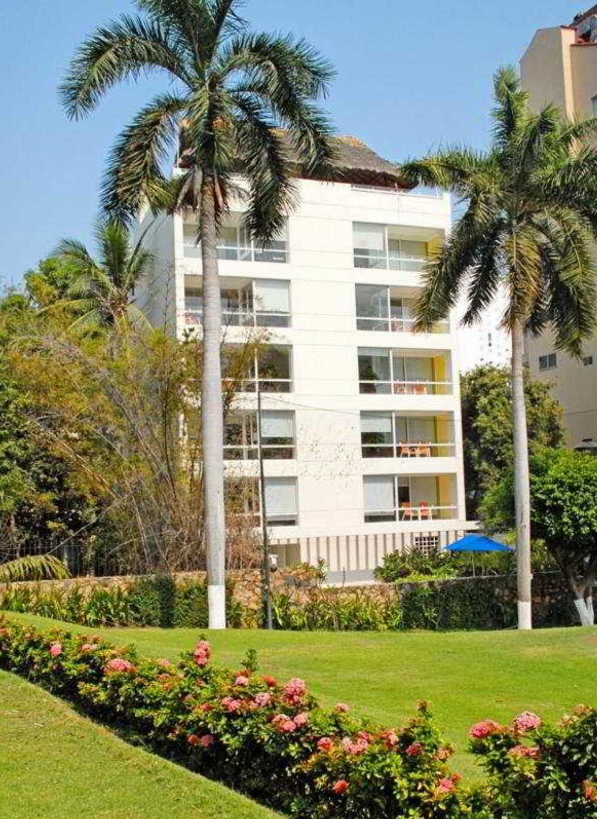 Suites Club de Golf  Hotel Acapulco Mexico