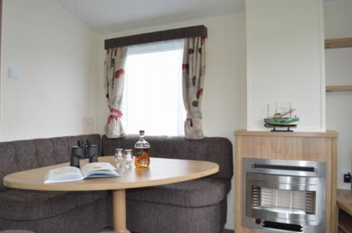 Sunnybrae Caravan Park - Families and Couples Only Hotel Cullipool United Kingdom