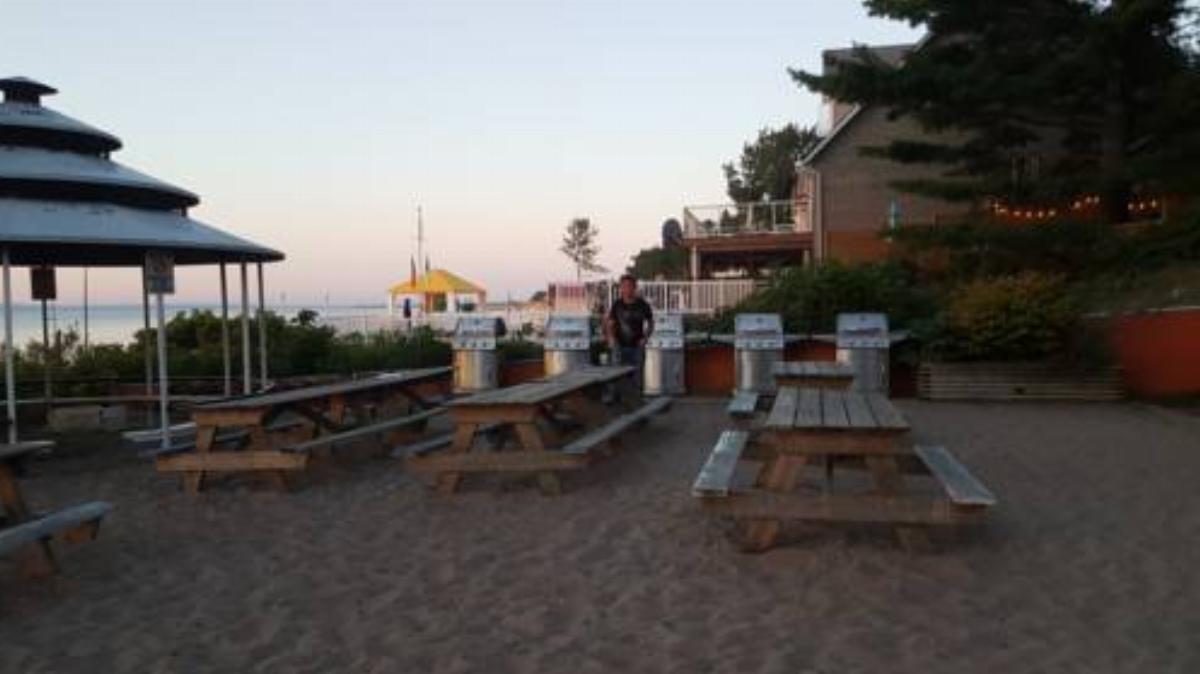 SunPort Beach Resort Hotel Balm Beach Canada