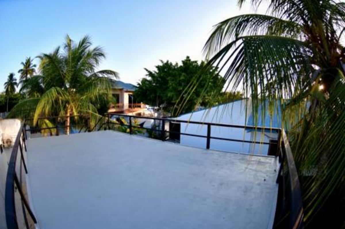 Surf Yoga Retreat Hotel Himmafushi Maldives