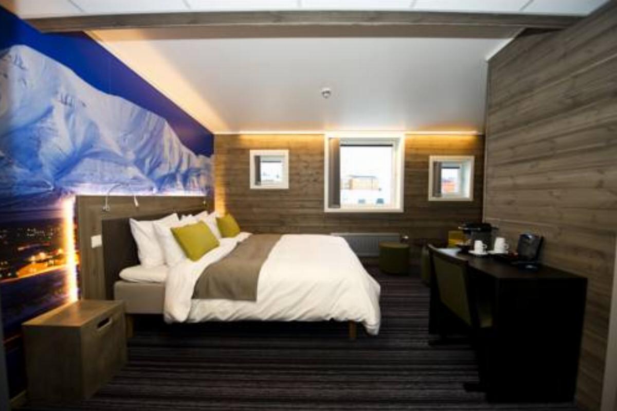 Svalbard Hotell | Polfareren Hotel Longyearbyen Norway