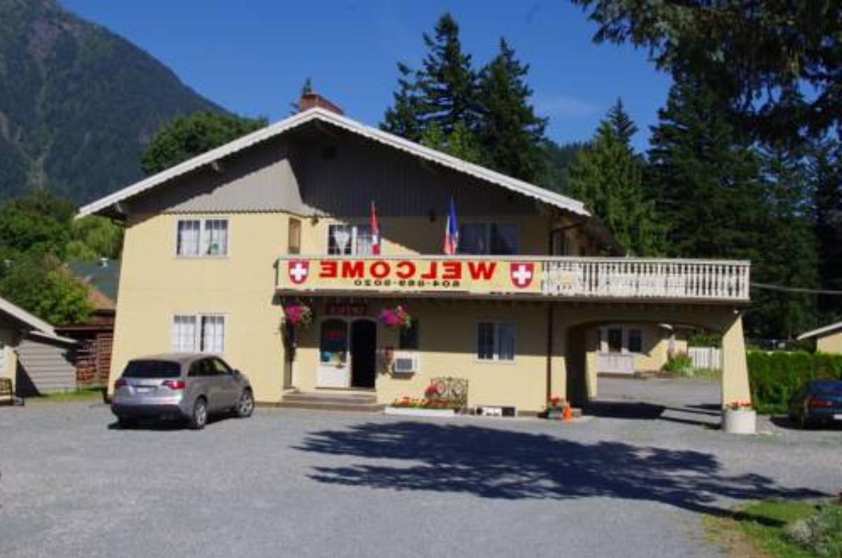 Swiss Chalets Motel Hotel Hope Canada