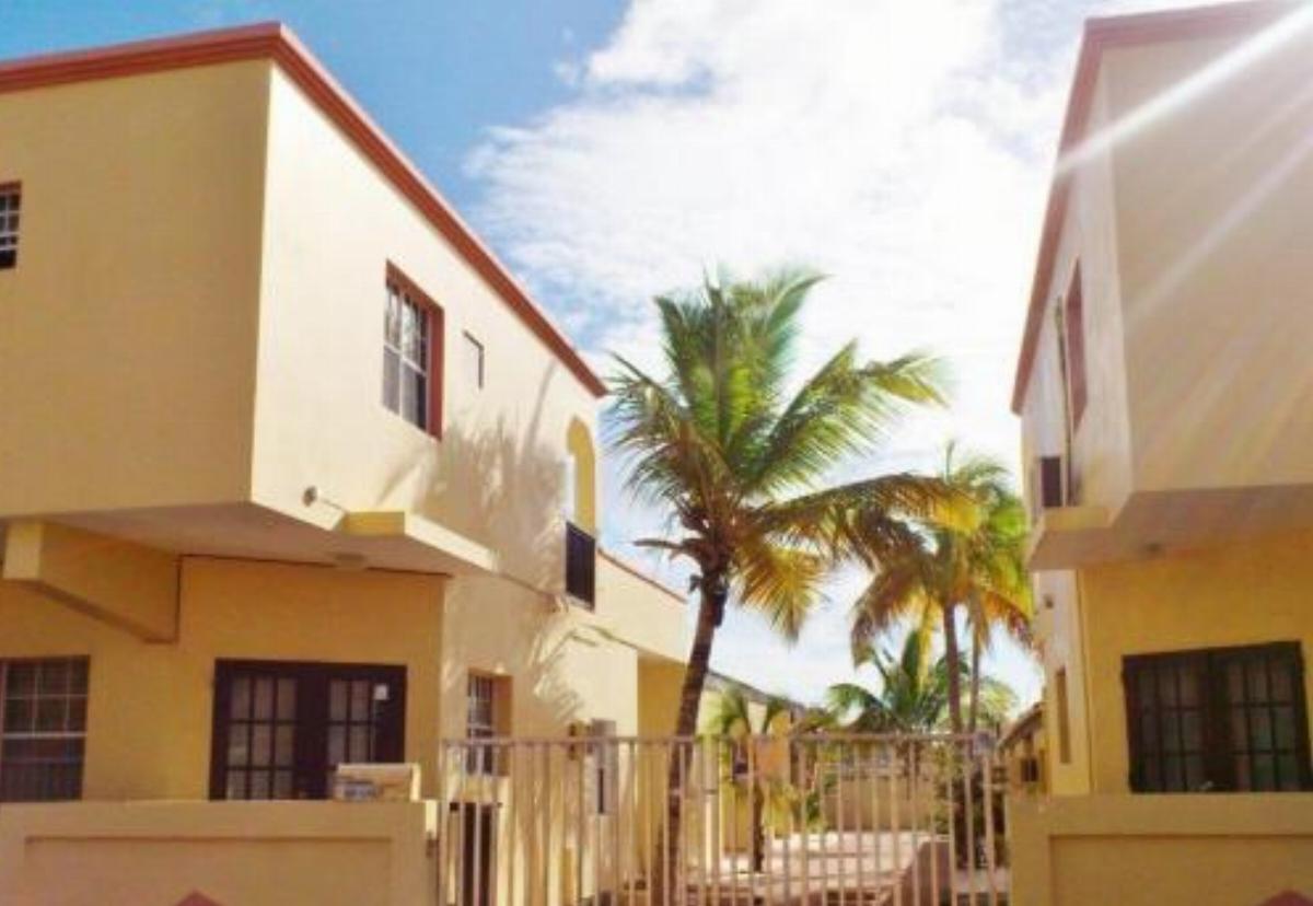 SXM Spotters Paradise Hotel Lowlands Sint Maarten