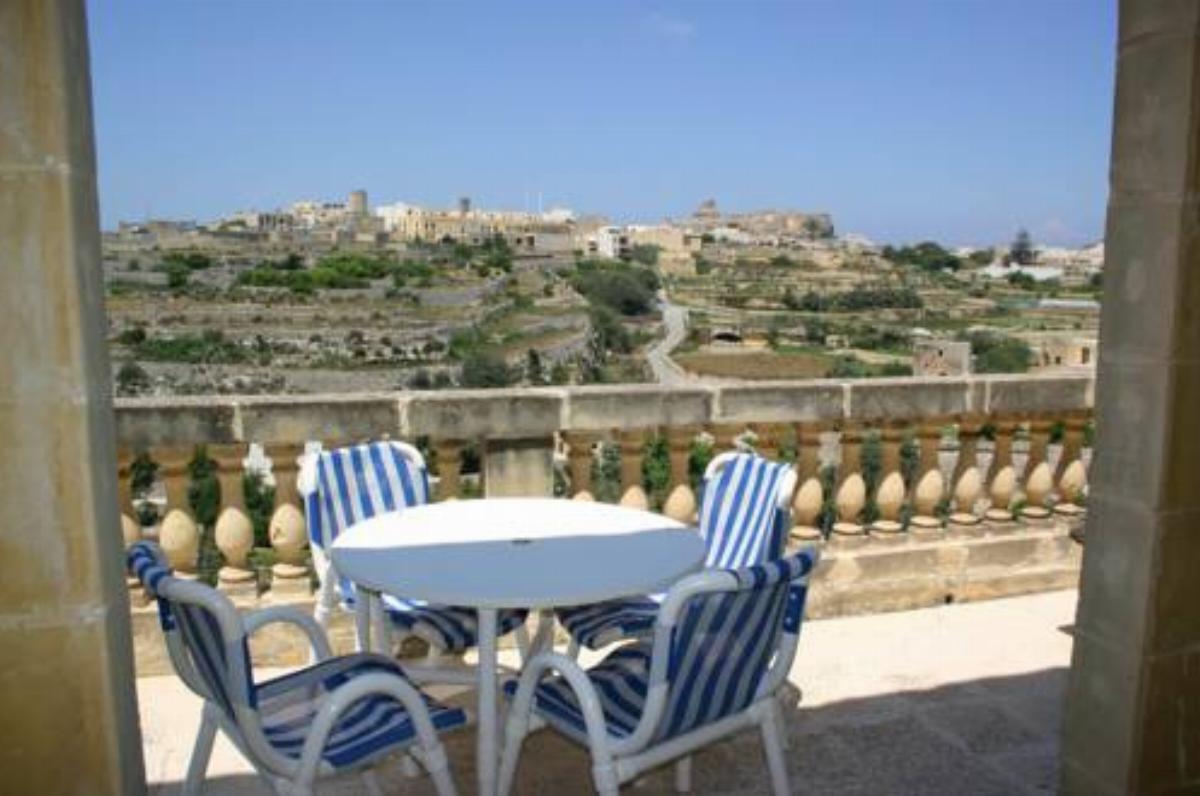Sylvia' s Millhouse Hotel Kerċem Malta
