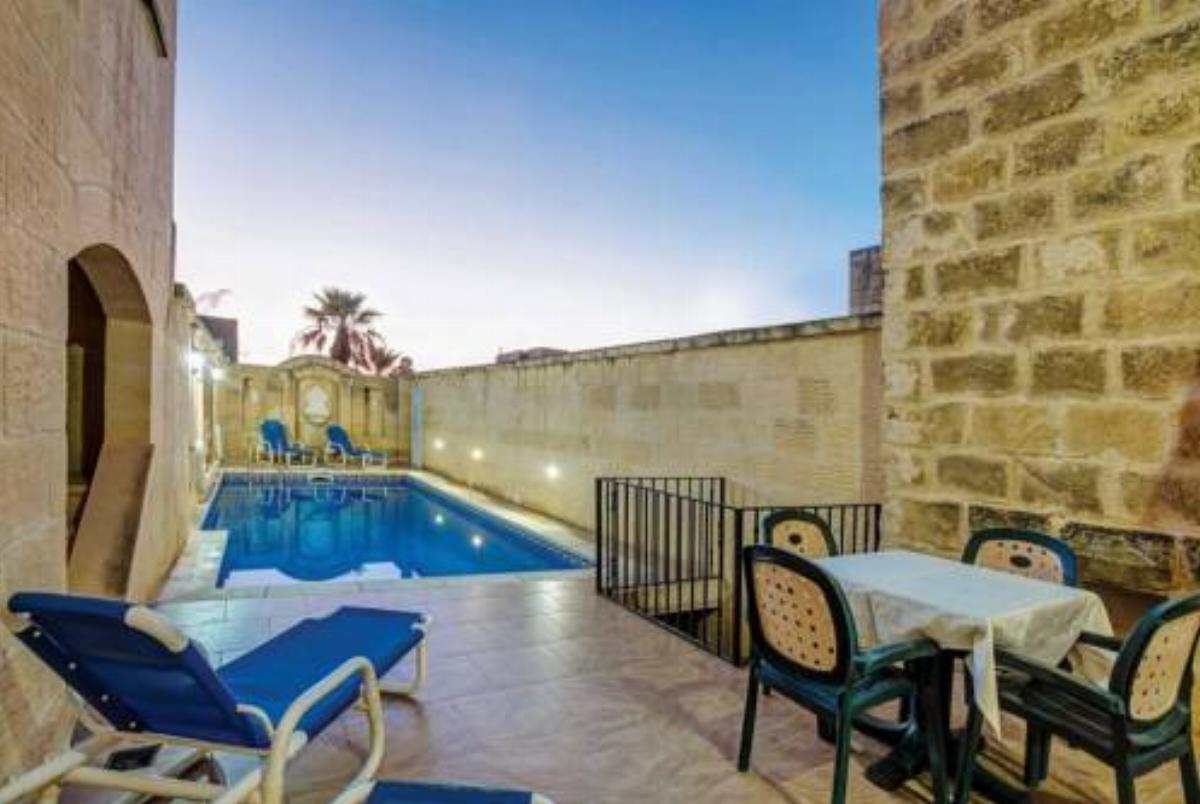 Tal Blata Hotel Għarb Malta