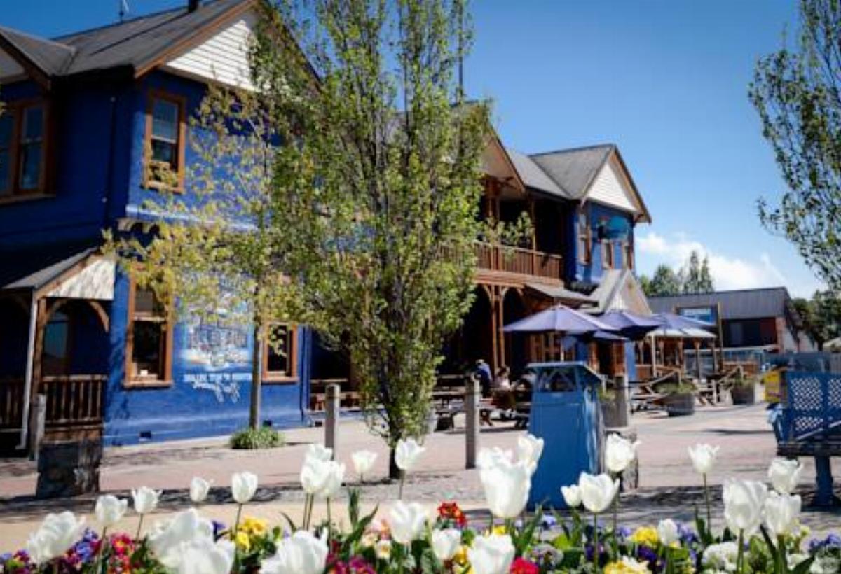 The Blue Pub Hotel Methven New Zealand