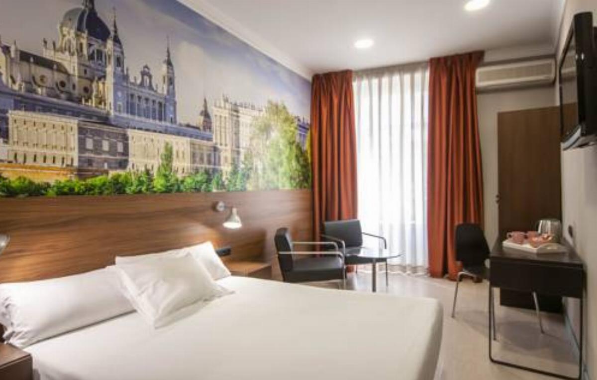 The Citadel by Pillow Hotel Madrid Spain