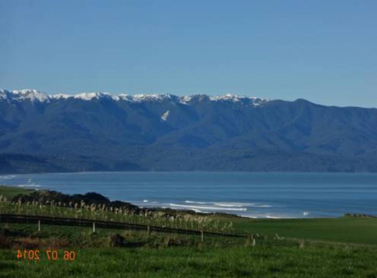 The Cliffs Bed & Breakfast Hotel Papatotara New Zealand