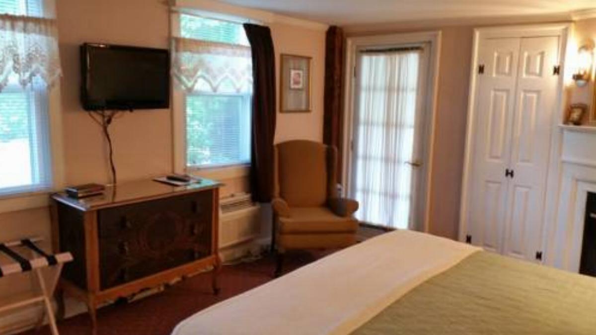 The Cornell Inn Hotel Lenox USA