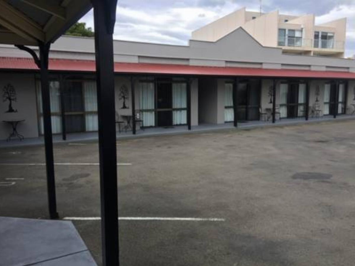 The Esplanade Motel Hotel Lakes Entrance Australia