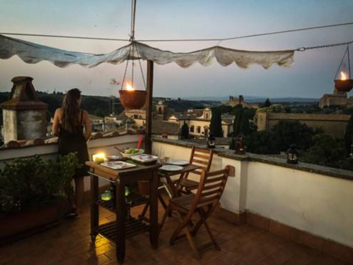 The Etruscan Terrace - Holiday House Hotel Tuscania Italy