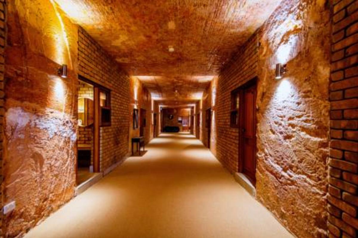 The Lookout Cave Underground Motel Hotel Coober Pedy Australia