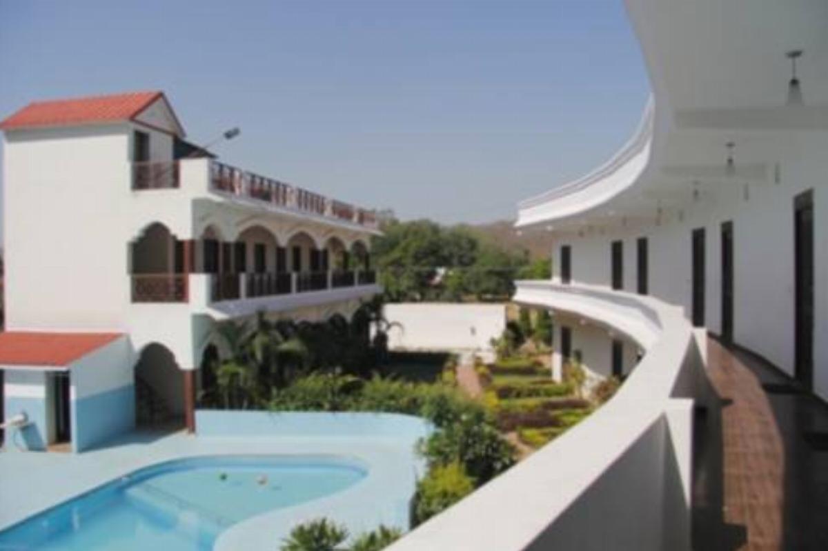 The Monal's Nest Resort Hotel Rāmnagar India