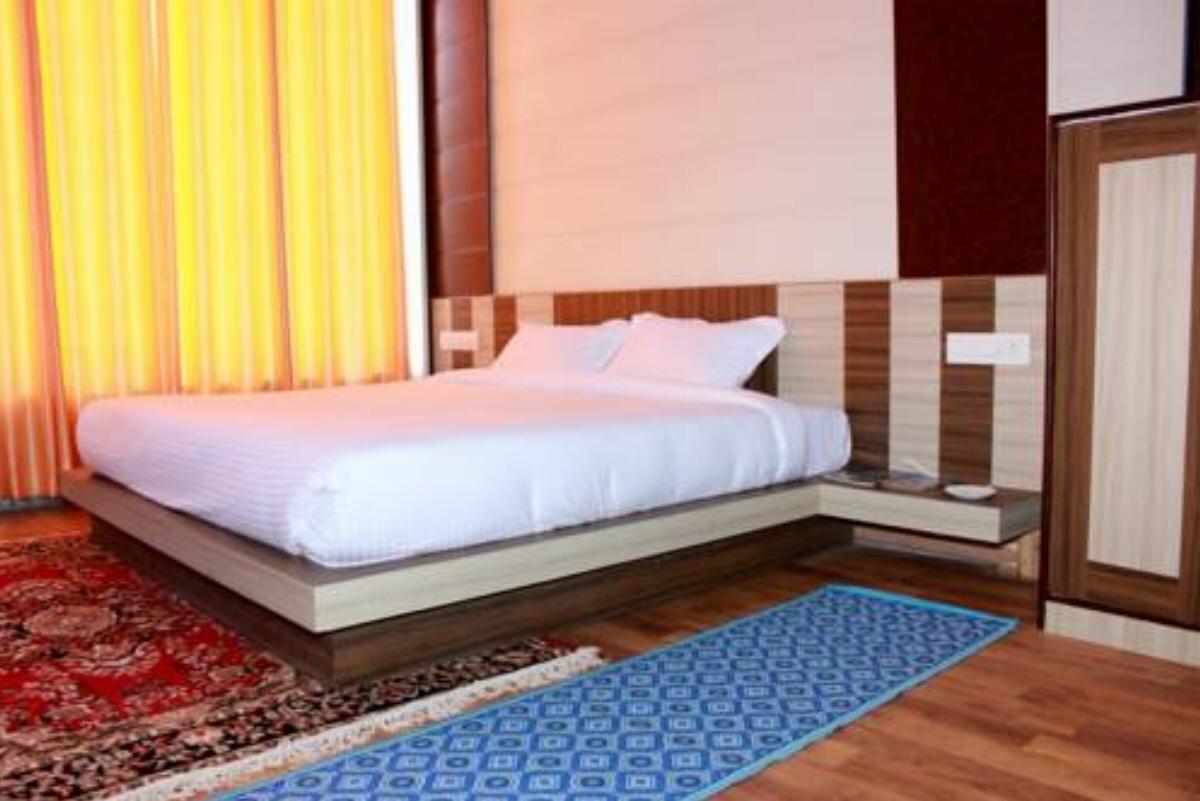 The Sleeping Beauty Hotel Hotel Joshīmath India