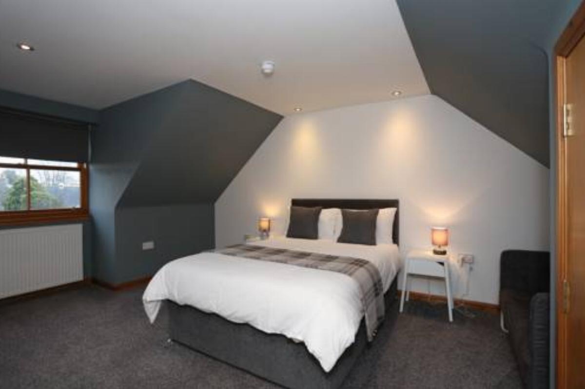 The Square Rooms. Hotel Kintore United Kingdom