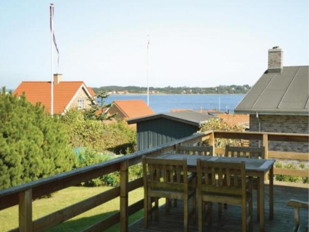 Three-Bedroom Holiday home Farsø with a Fireplace 03 Hotel Hvalpsund Denmark