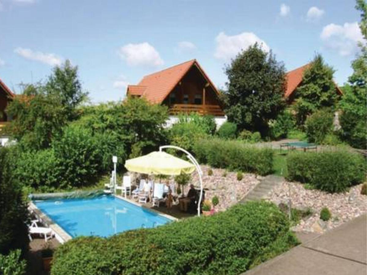 Three-Bedroom Holiday Home in Brakel OT Bellersen Hotel Bellersen Germany