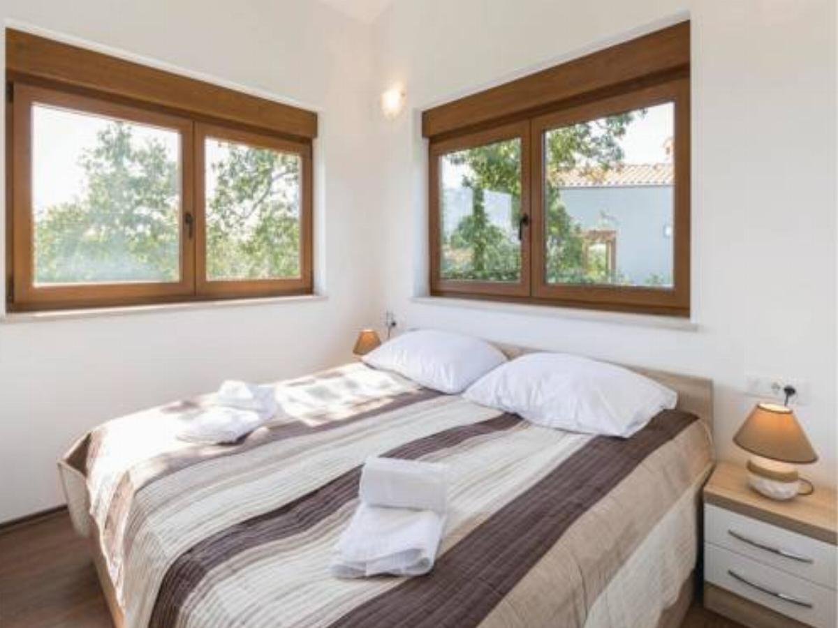 Three-Bedroom Holiday Home in Buici Hotel Buici Croatia