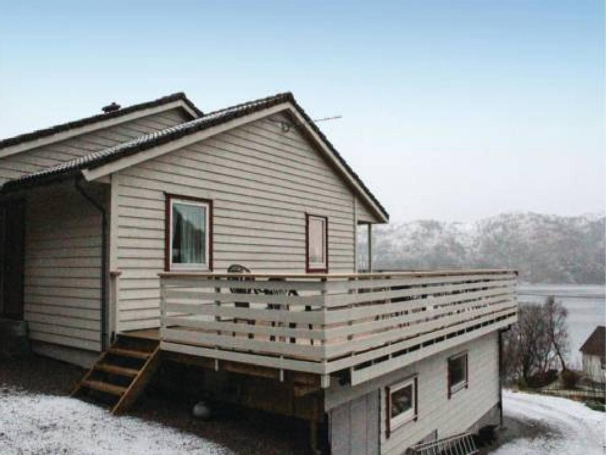 Three-Bedroom Holiday Home in Dalsoyra Hotel Dalsøyra Norway