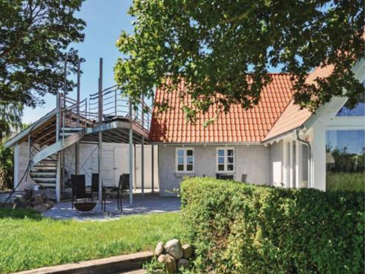 Three-Bedroom Holiday Home in Ebberup Hotel Helnæs By Denmark
