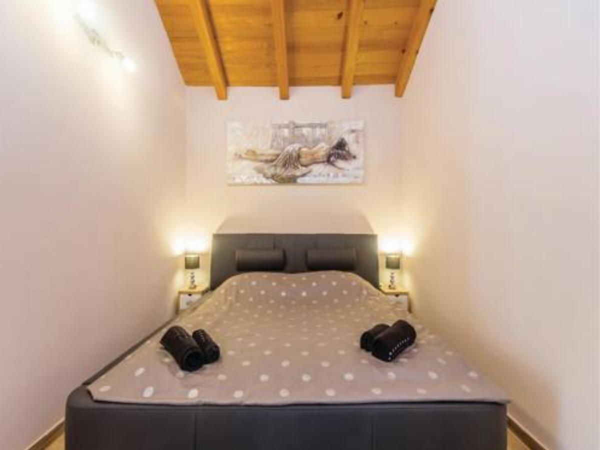 Three-Bedroom Holiday Home in Gostinjac Hotel Gostinjac Croatia