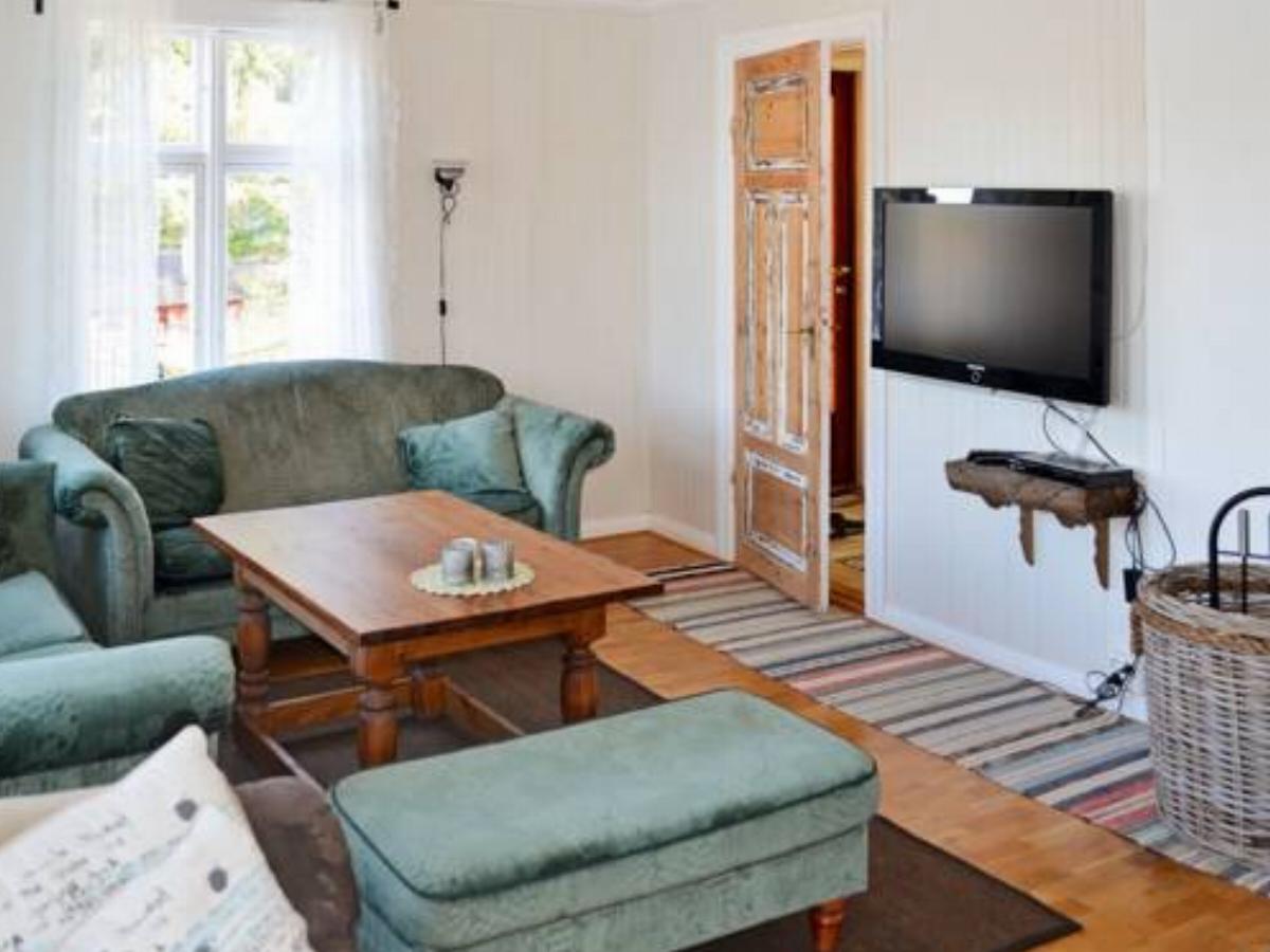 Three-Bedroom Holiday home in Hundested 2 Hotel Laupstad Norway