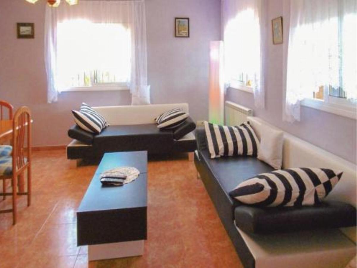 Three-Bedroom Holiday Home in Macanet de la Selva Hotel Maçanet de la Selva Spain