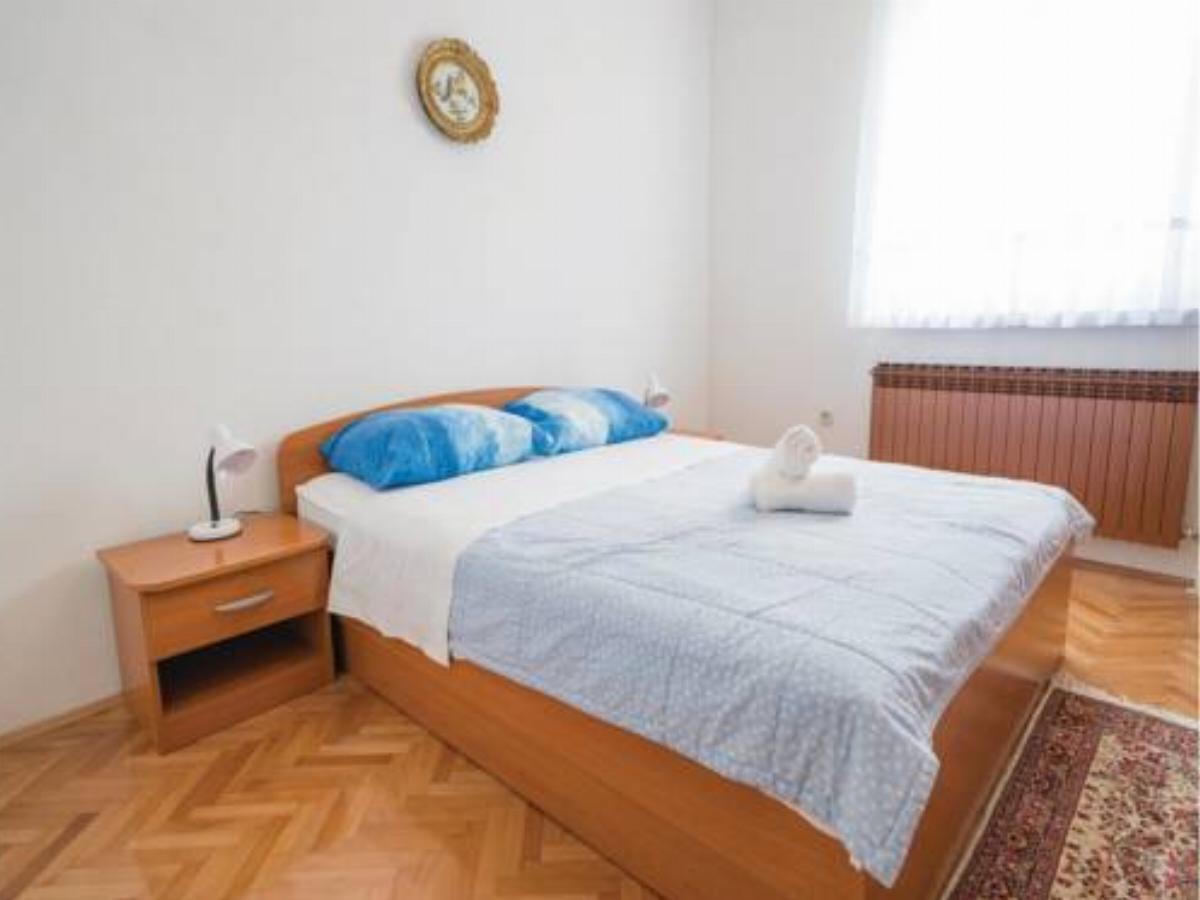 Three-Bedroom Holiday Home in Vinjani Gornji Hotel Aračići Croatia