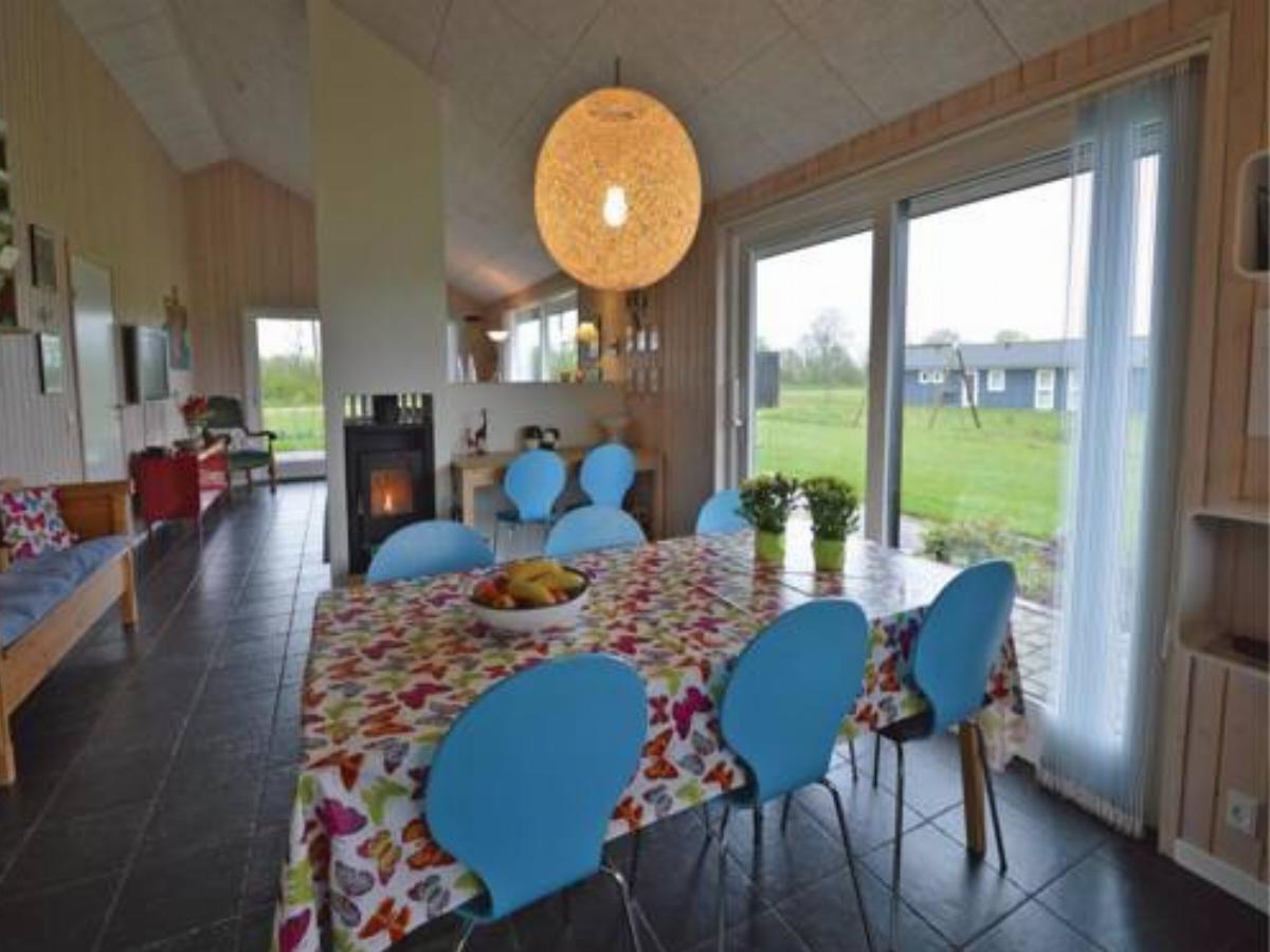Three-Bedroom Holiday home with a Fireplace in Ejstrupholm Hotel Krejbjerg Denmark