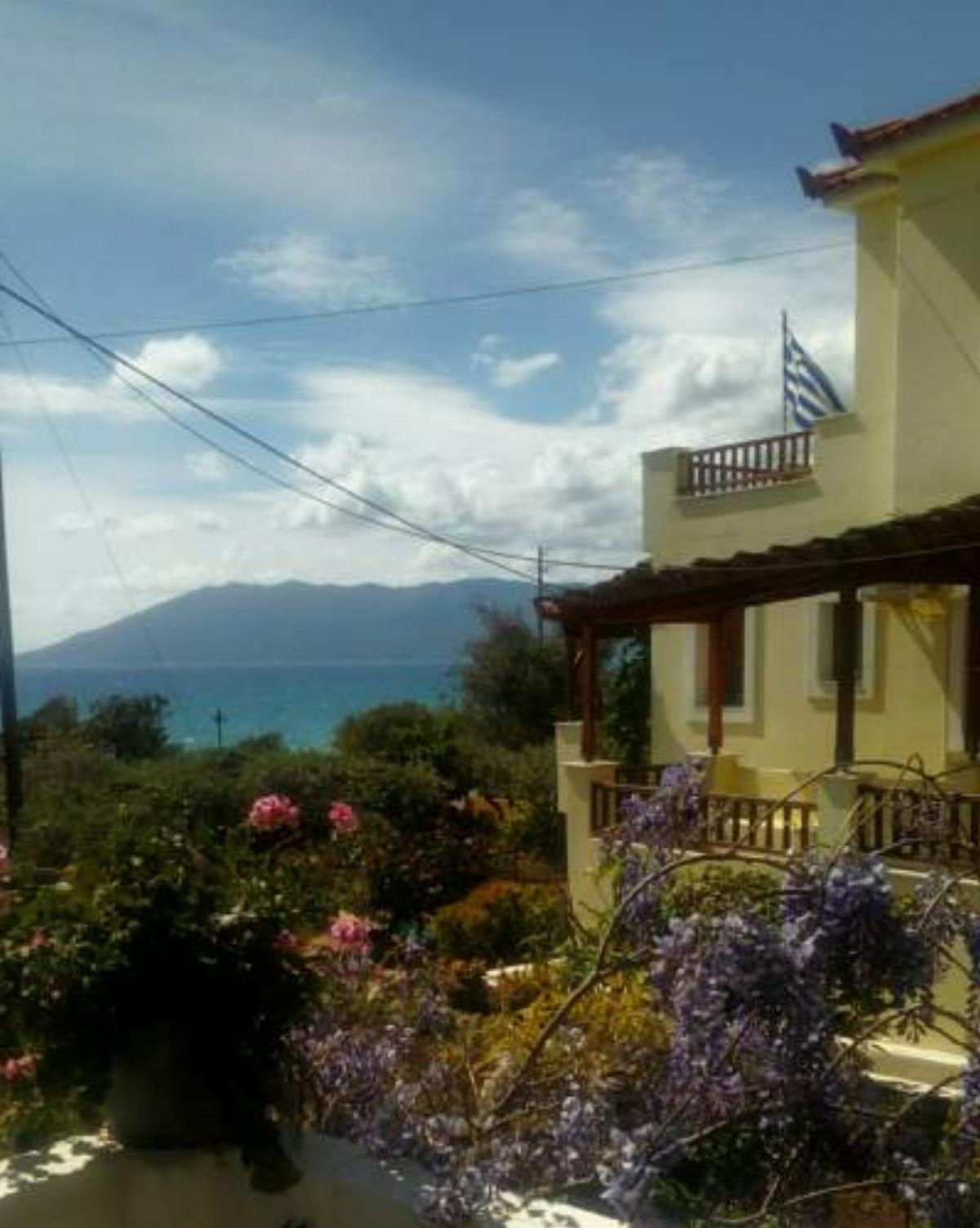 Tiki Rooms Hotel Marathokampos Greece