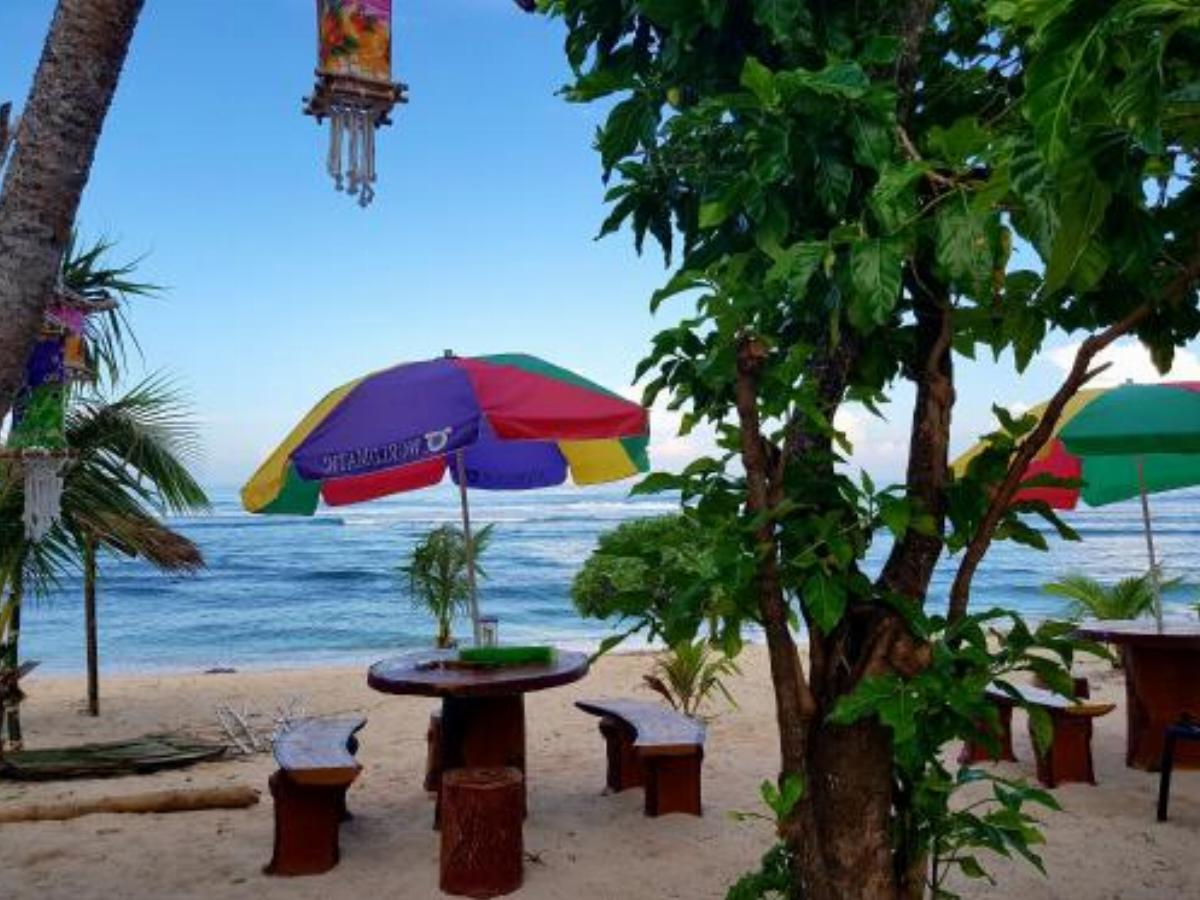 Traditional Filipino Private Resthouse (Beachfront) Hotel Bolinao Philippines