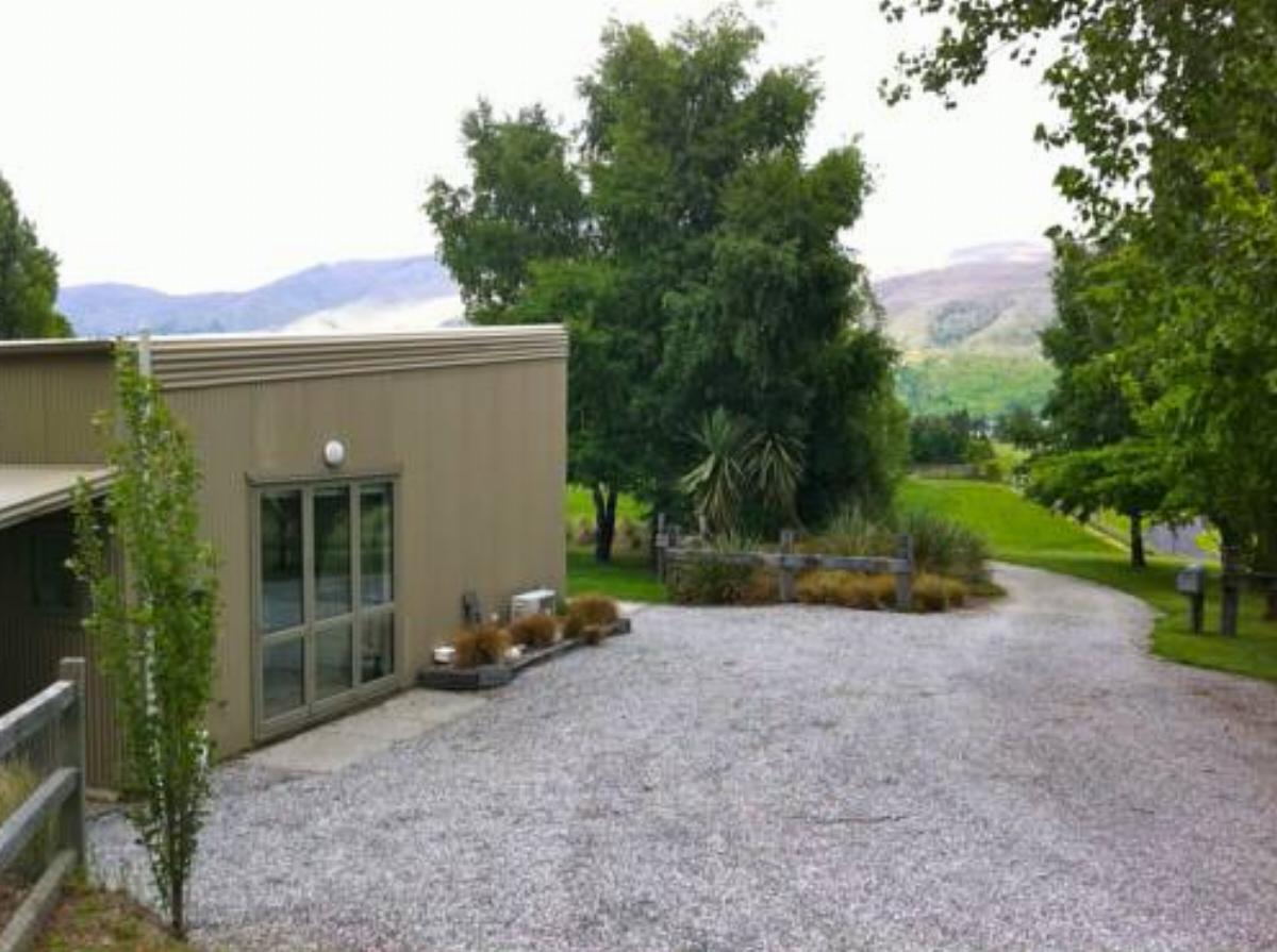 Tranquil split level one bedroomed apartment Hotel Arrowtown New Zealand