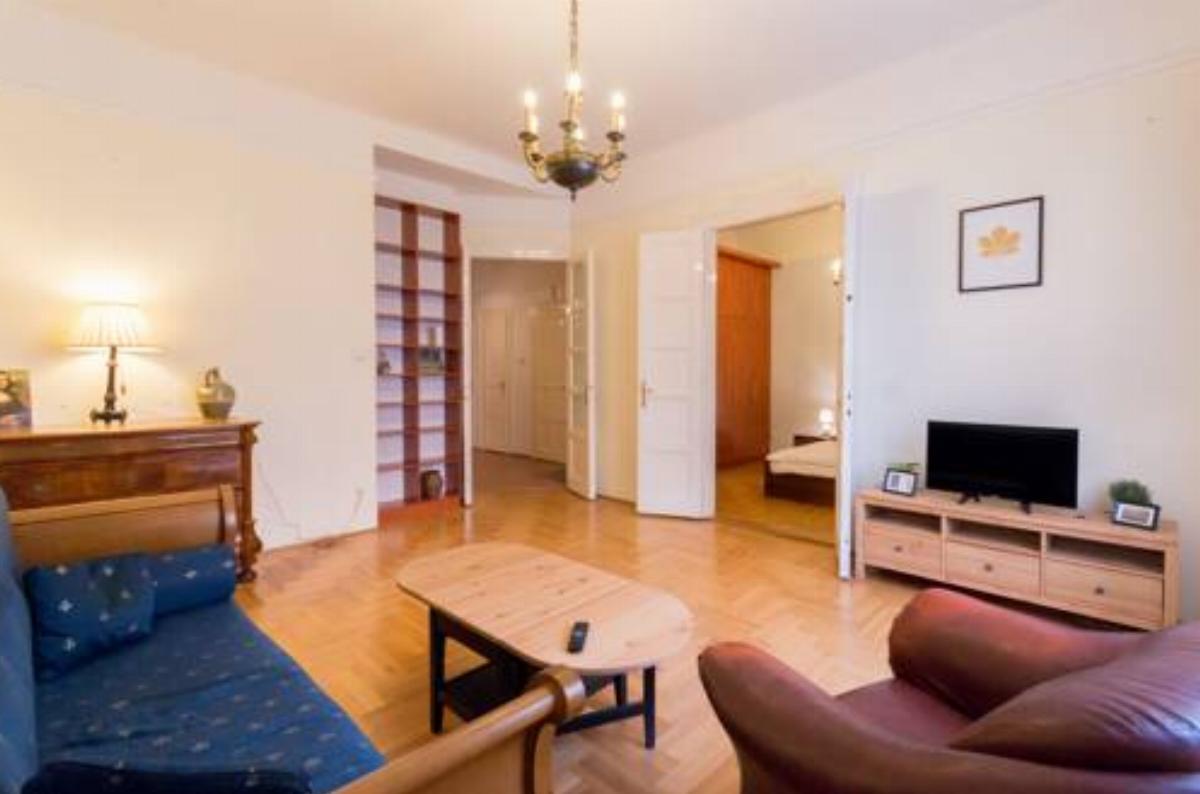 Travelers' Choice close to the DownTown Hotel Budapest Hungary