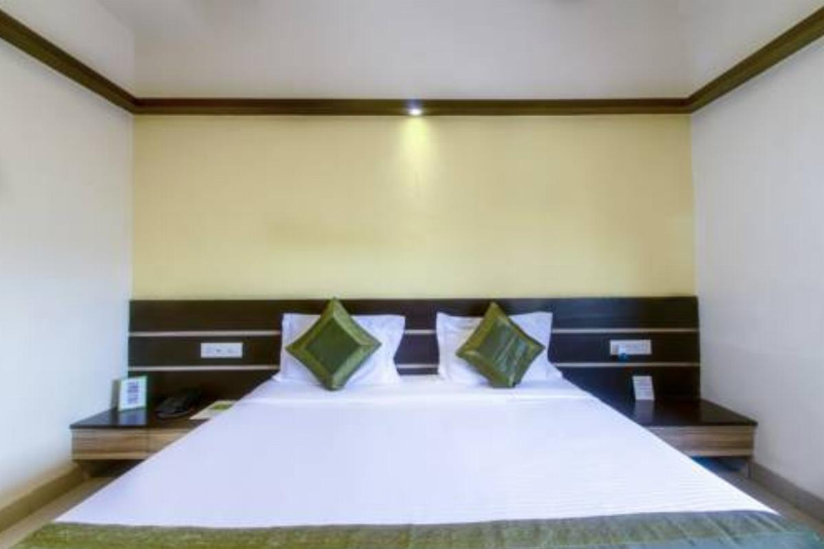 Treebo Golden Treat Hotel Indore India