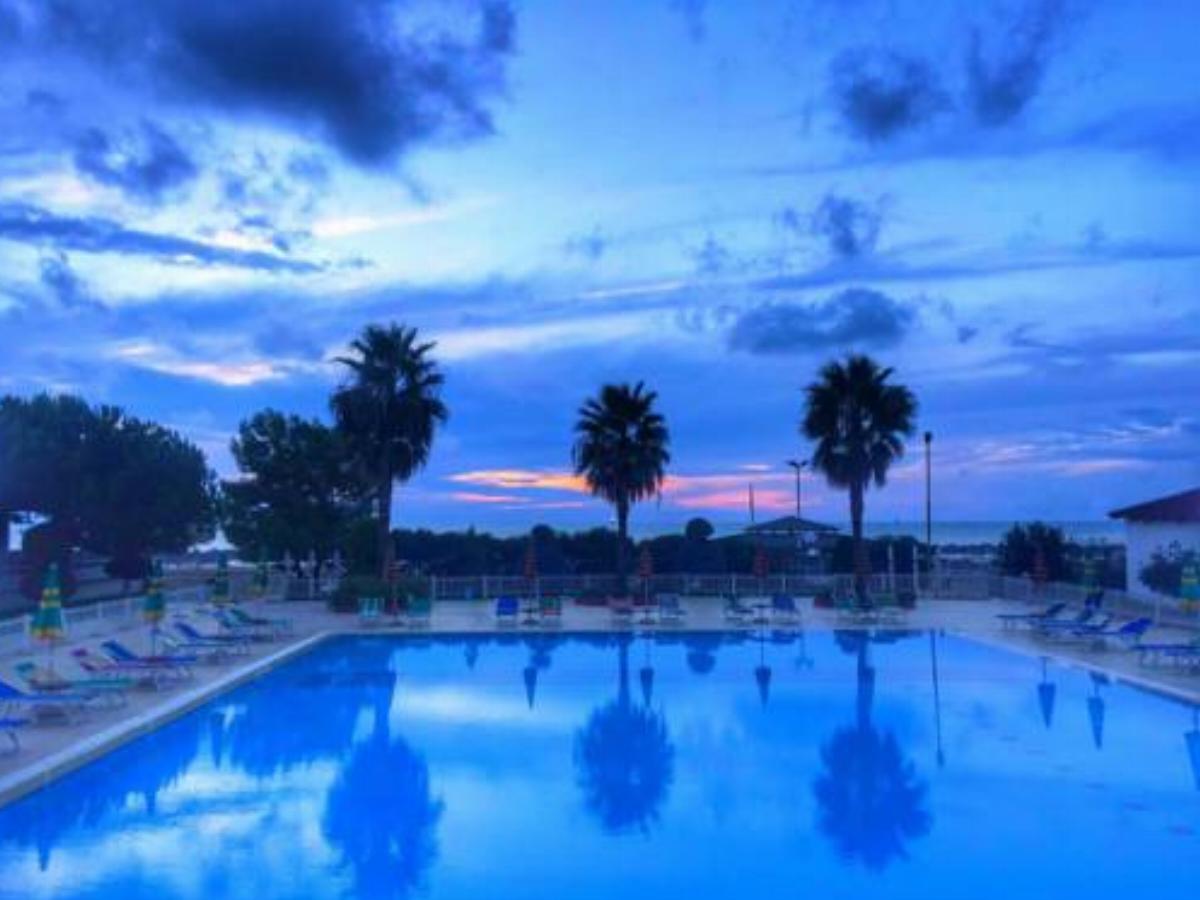 Tropikal Resort Hotel Durrës Albania