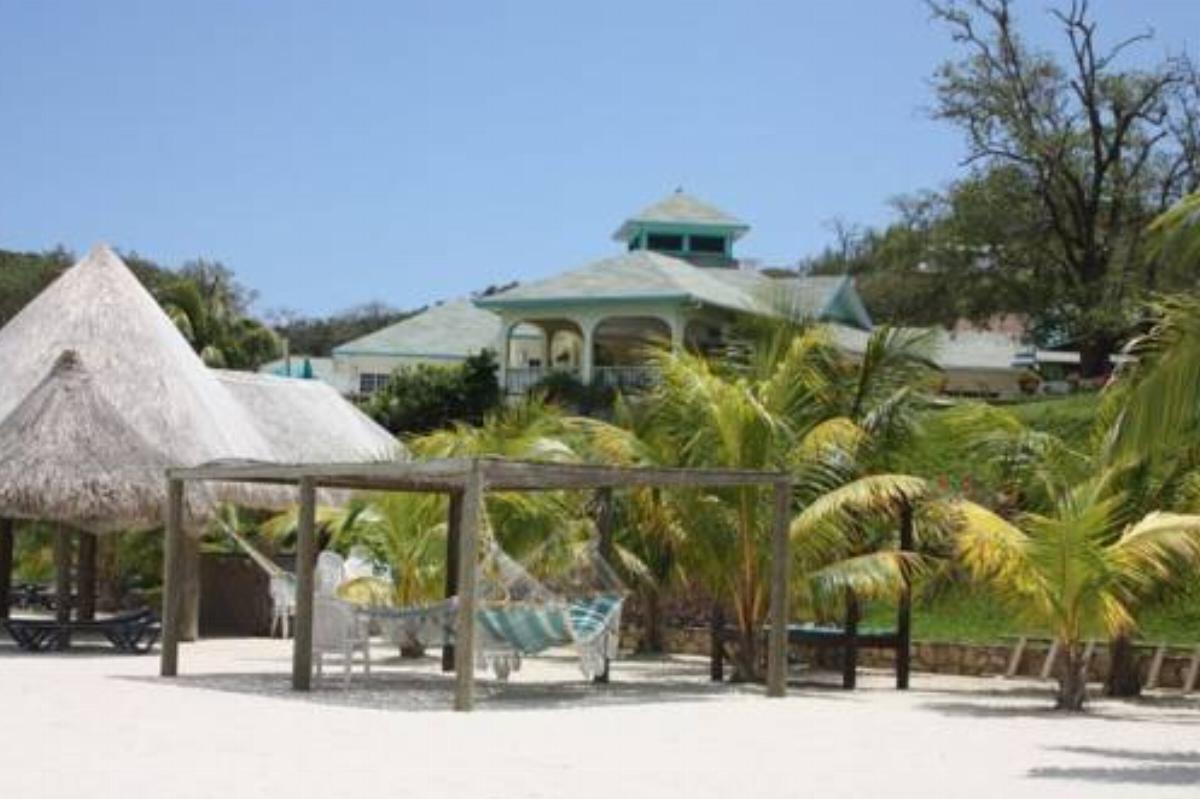 Turquoise Bay Dive & Beach Resort Hotel First Bight Honduras