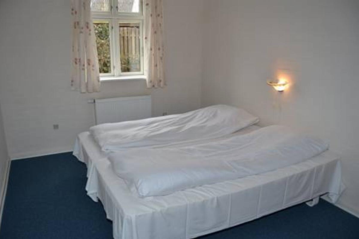 Two-Bedroom Apartment Brogade 02 Hotel Bredebro Denmark