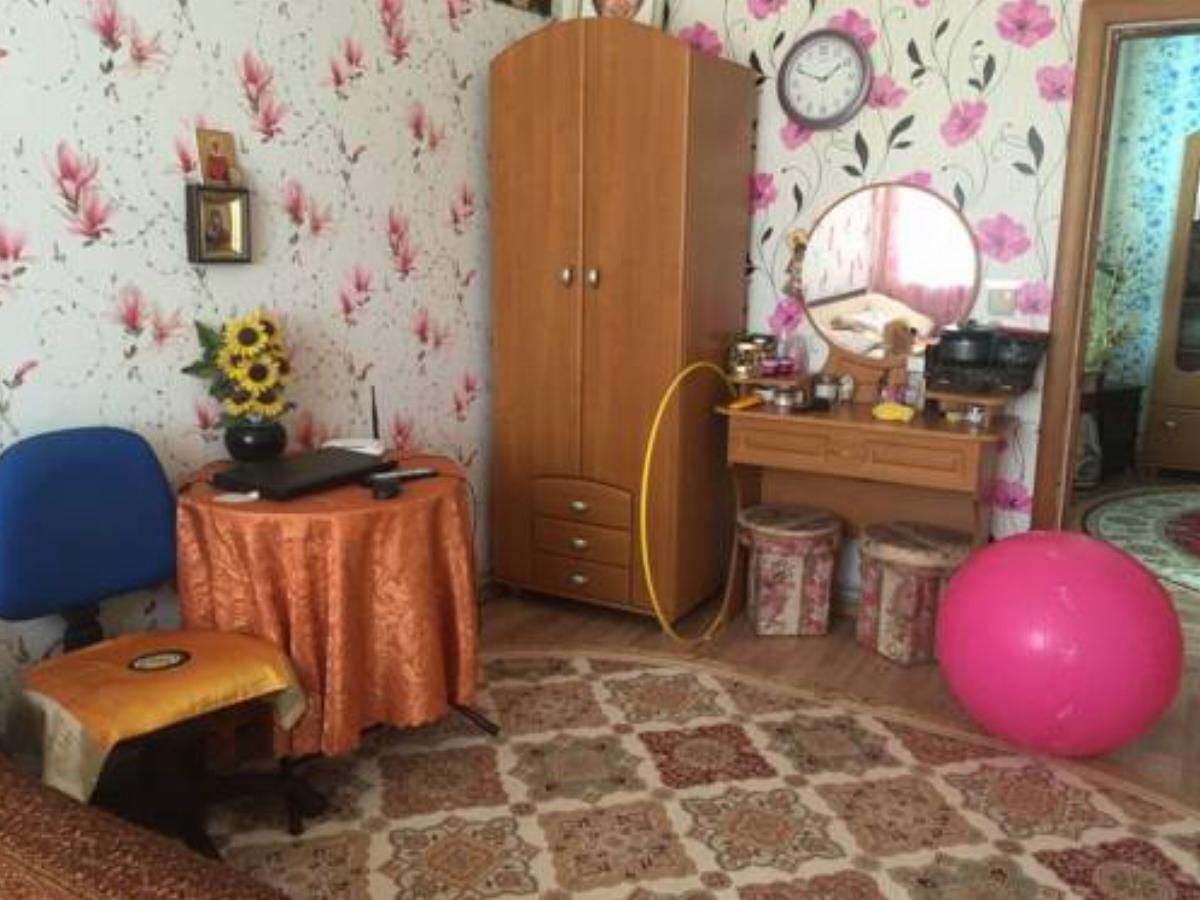 Two-Bedroom Apartment on Dimitrova Hotel Chornomorskoe Crimea