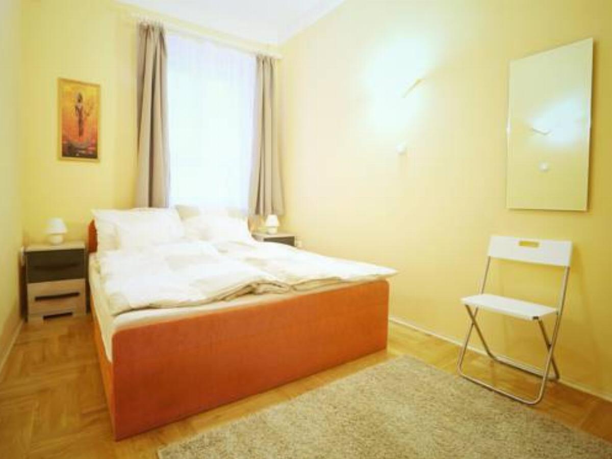 Two Bedroom Central apt. Hotel Budapest Hungary