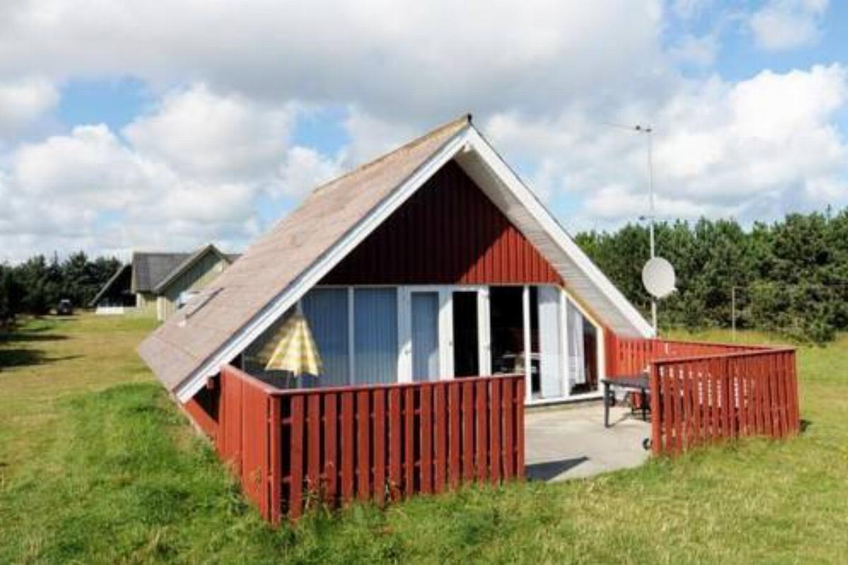 Two-Bedroom Holiday home in Blåvand 17 Hotel Blåvand Denmark