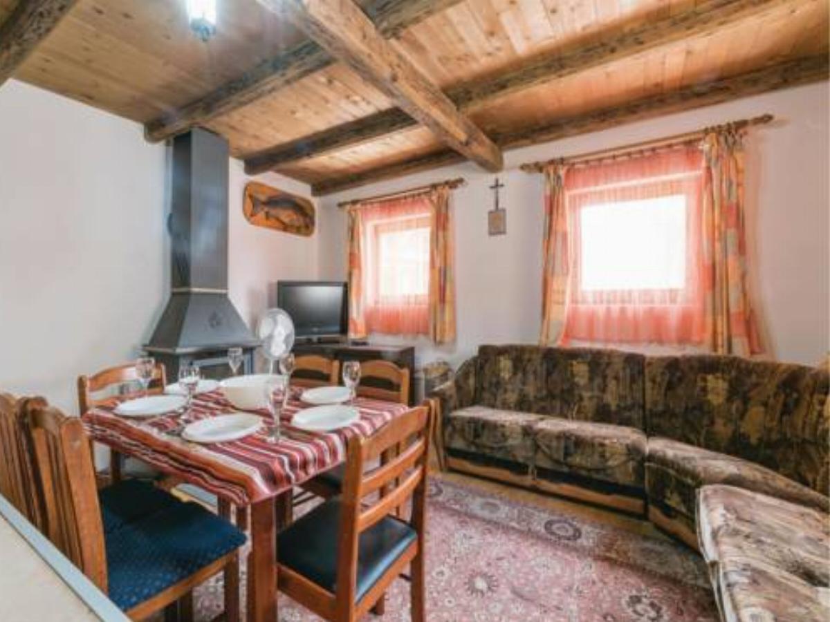 Two-Bedroom Holiday Home in Lekenik Hotel Gračanica Croatia