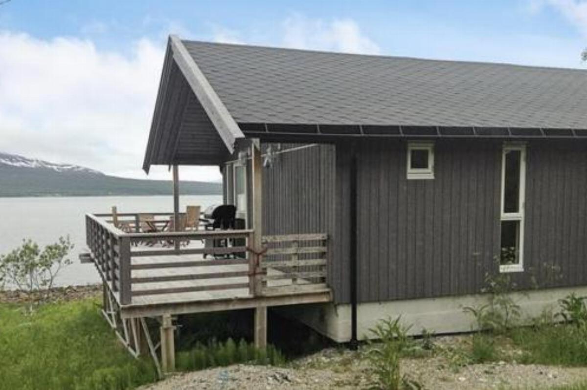 Two-Bedroom Holiday home in Straumsbukta 2 Hotel Straumsbukta Norway