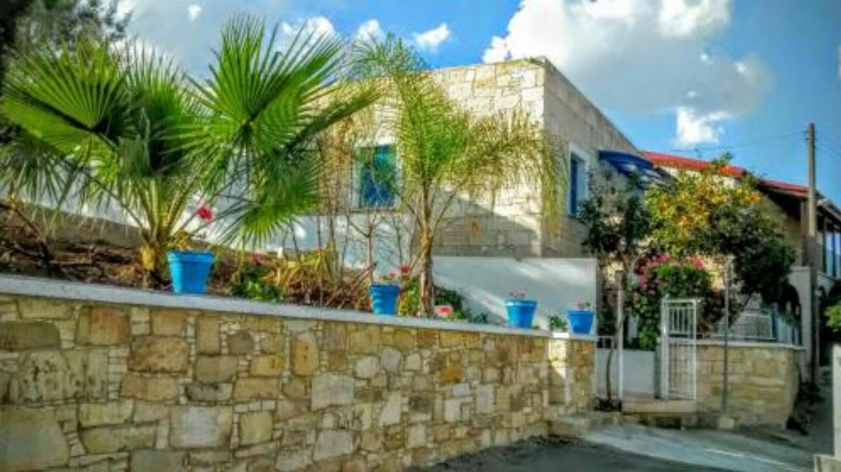 Tzionis Petroktisto (Stonehouse) Hotel Lymbia Cyprus