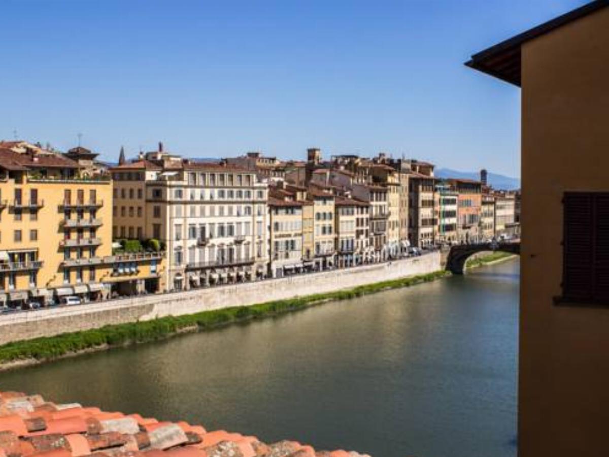 Vasarian Penthouse Ponte Vecchio View Hotel Florence Italy