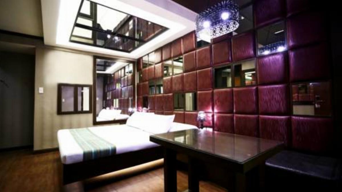 Victoria Court Gil Puyat Motorist Lodge Hotel Manila Philippines