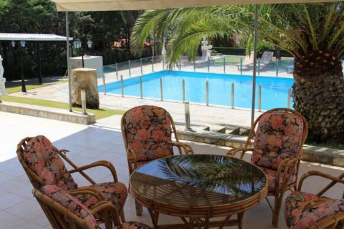 Villa Anna Hotel Lagonissi Greece