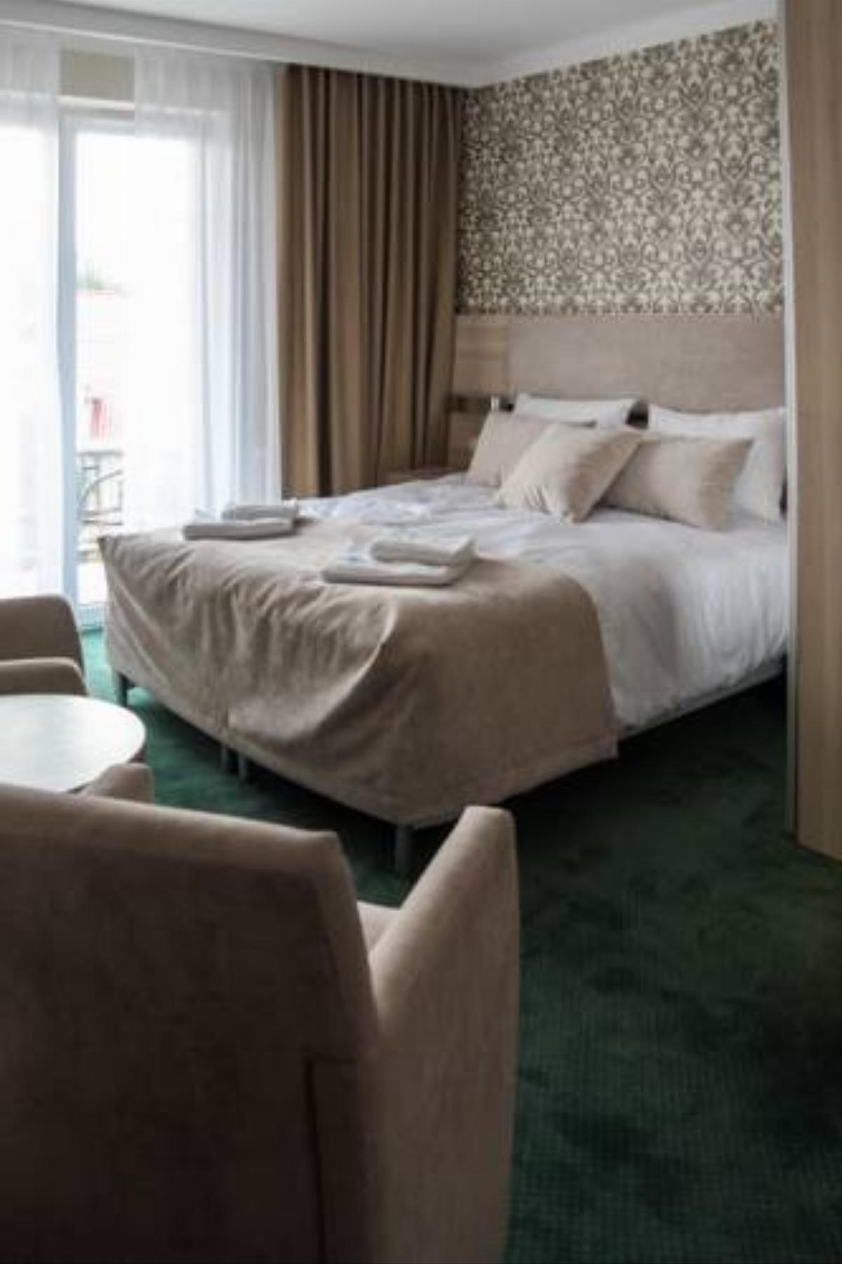 Villa Cannes Resort Hotel Jastarnia Poland