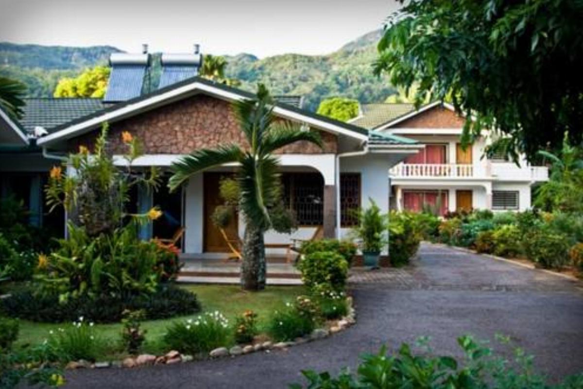 Villa de Roses Hotel Beau Vallon Seychelles