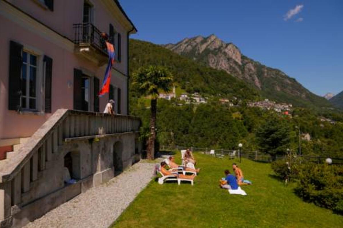 Villa Edera Wild Valley Hostel Hotel Auressio Switzerland