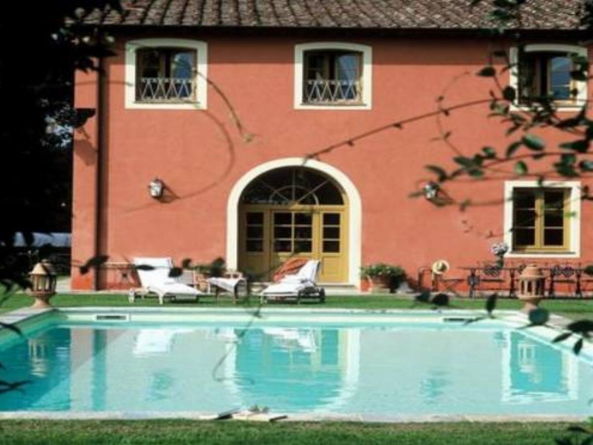 Villa in Vorno II Hotel Vorno Italy
